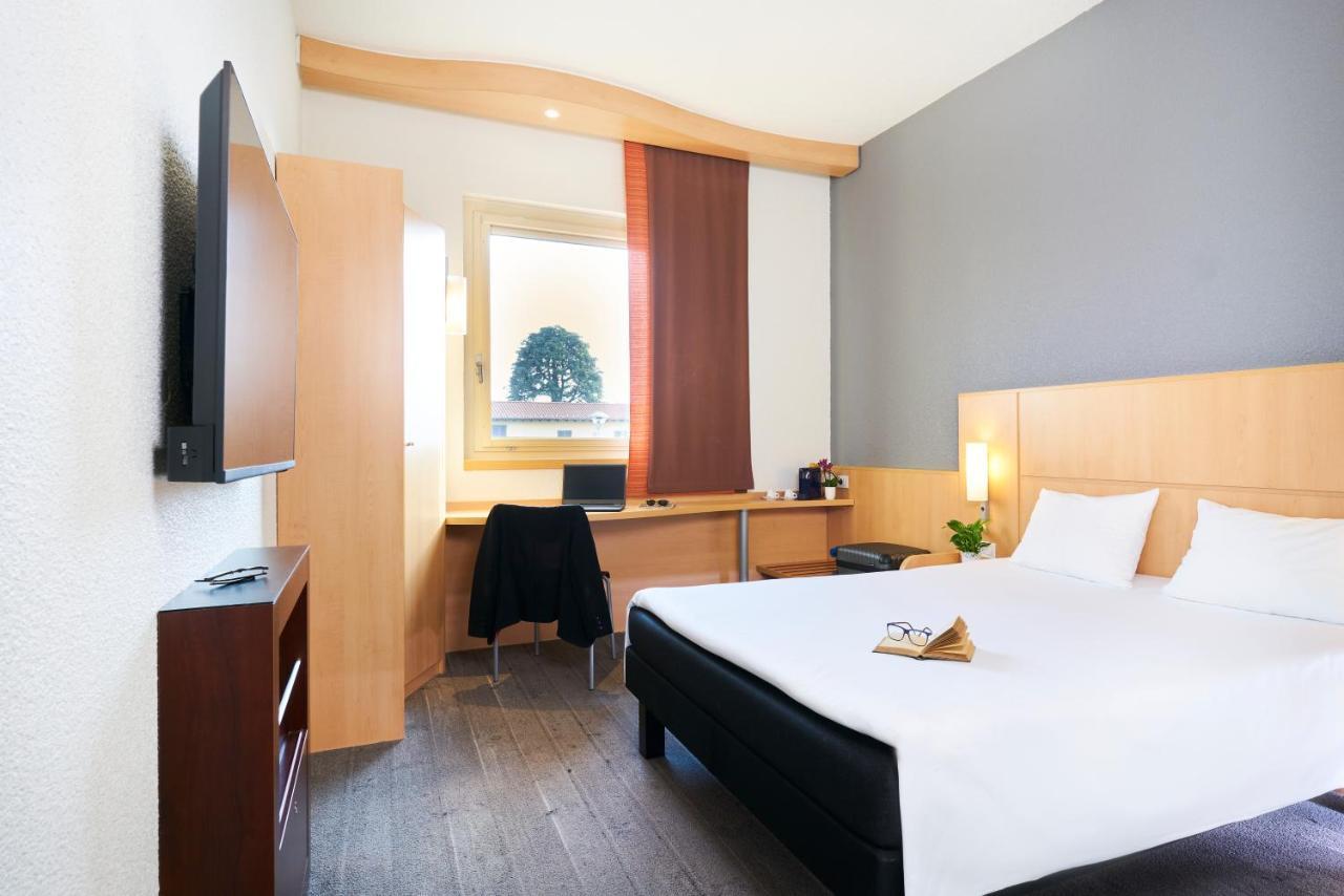 Ibis Como Grandate Exterior photo