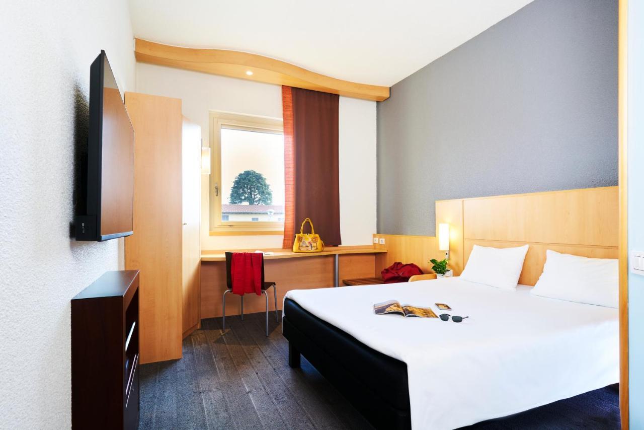 Ibis Como Grandate Exterior photo
