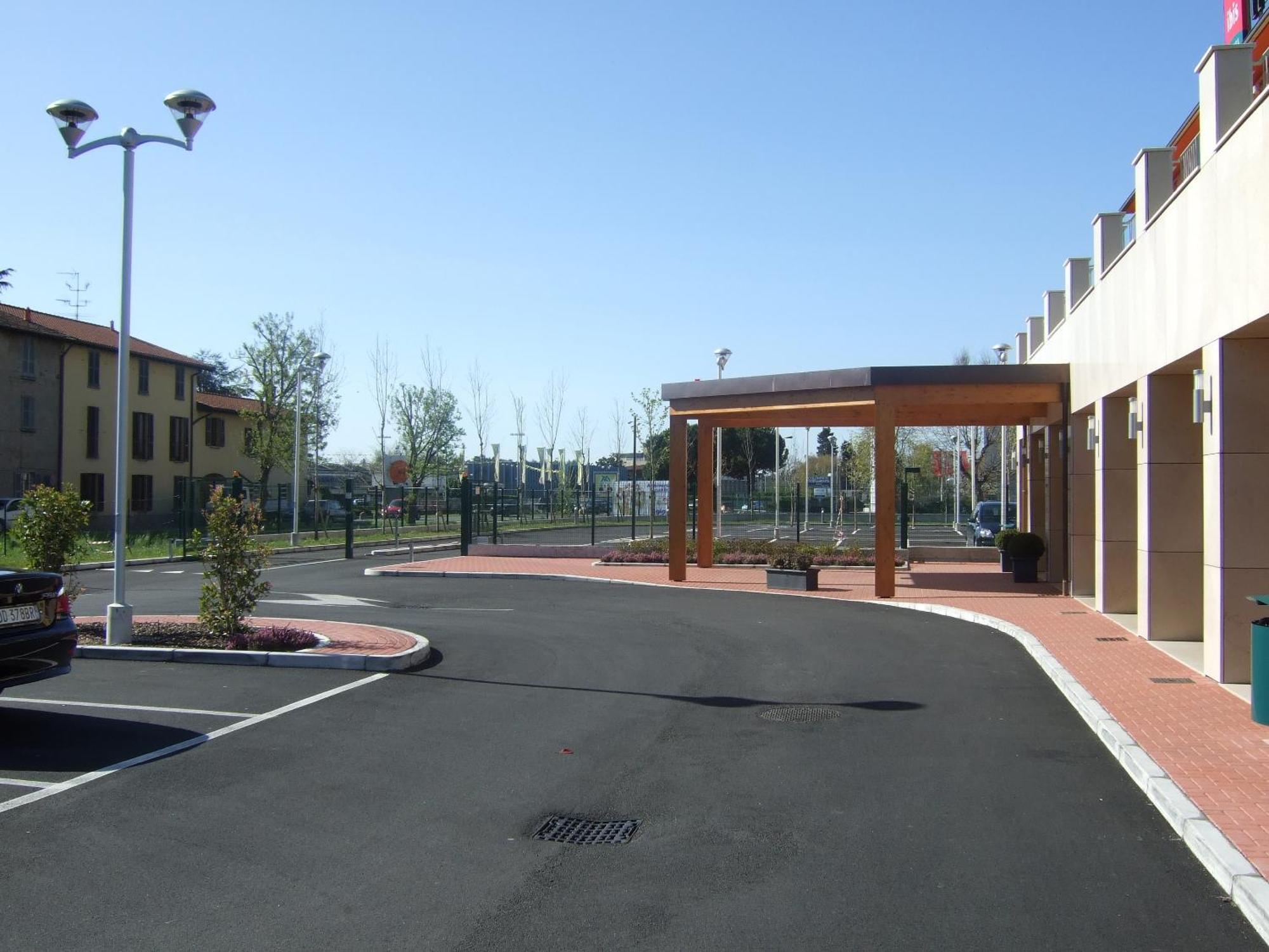 Ibis Como Grandate Exterior photo