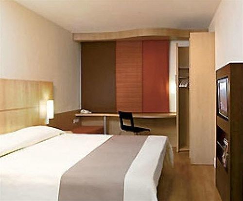 Ibis Como Grandate Exterior photo